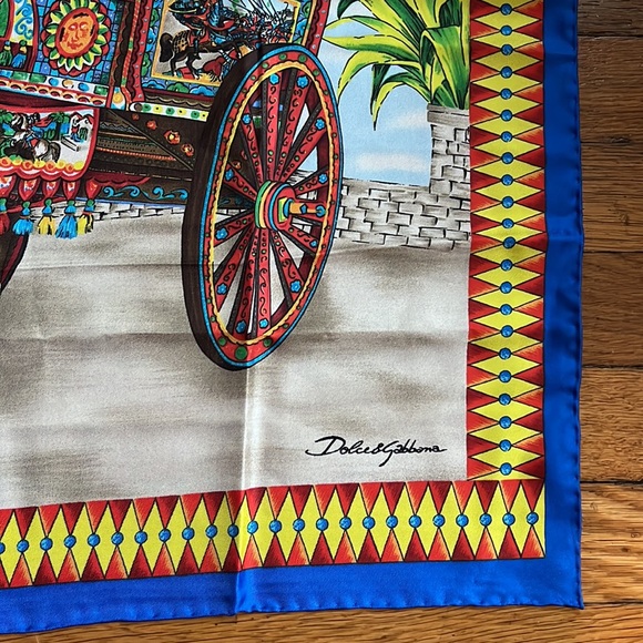 AUTH Dolce and Gabbana 100% Silk Italian Scarf - Picture 4 of 10